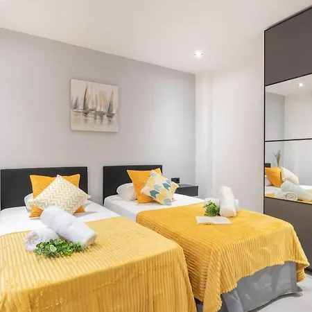 Beautiful 2Br - 20 Meters From Beach - In City Center Fuengirola Buitenkant foto