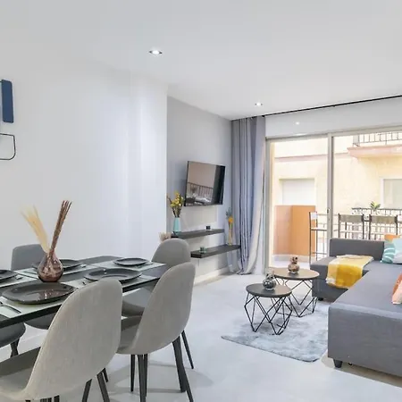 Beautiful 2Br - 20 Meters From Beach - In City Center Fuengirola Buitenkant foto